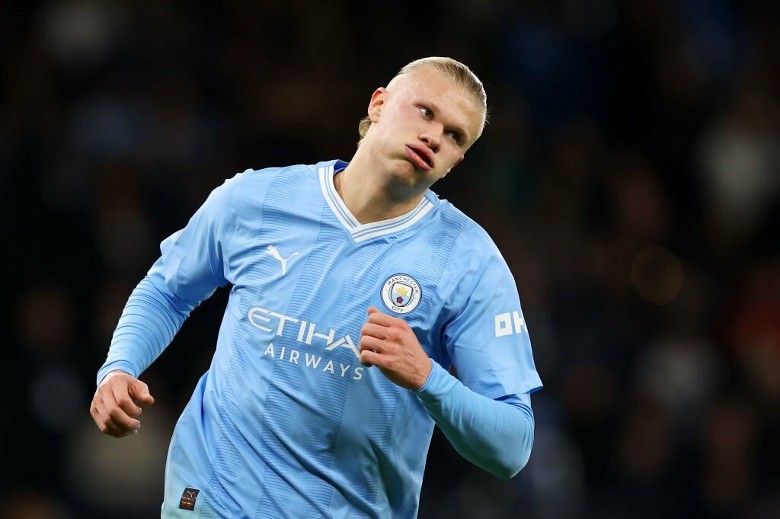 Haaland vẫn chấp nhận tặng áo cho cầu thủ Young Boys dù không vừa ý