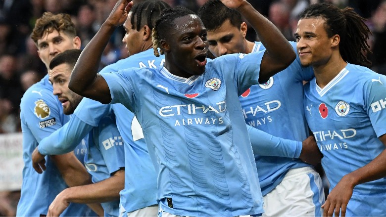 Man City đã chính thức vượt qua vòng bảng