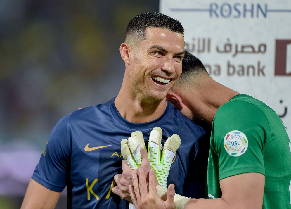 UEFA có thể mời CLB của Ronaldo dự Cúp C1 châu Âu? - Ảnh 1