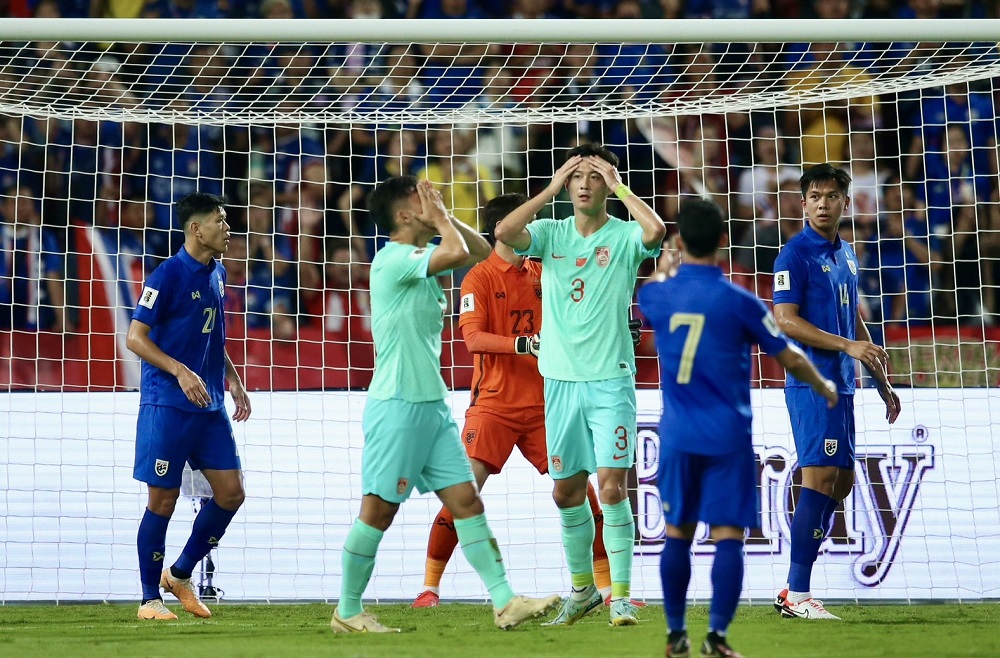 Thua ngược Trung Quốc, tuyển Thái Lan 99% vỡ mộng World Cup 2026 - Ảnh 1