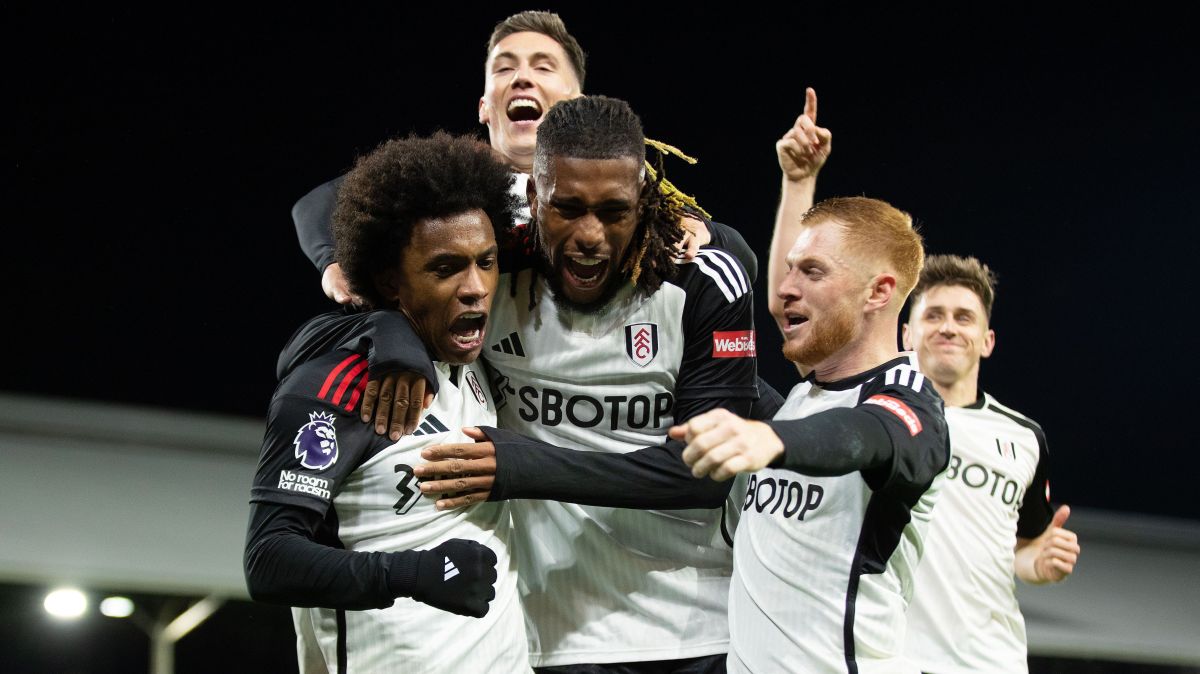 Kết quả bóng đá hôm nay 28/11: Màn đuổi bắt kịch tính giữa Fulham và Wolves - Ảnh 2