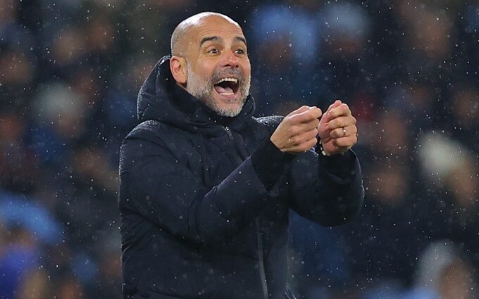 Pep Guardiola nói 1 câu khiến Neville, Carragher, Richards tắt tiếng - Ảnh 1