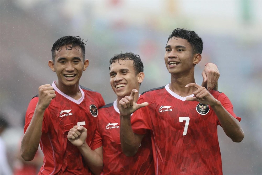 ĐT Indonesia nhận cú sốc hàng thủ trước cuộc đối đầu Việt Nam ở Asian Cup 2023 - Ảnh 1