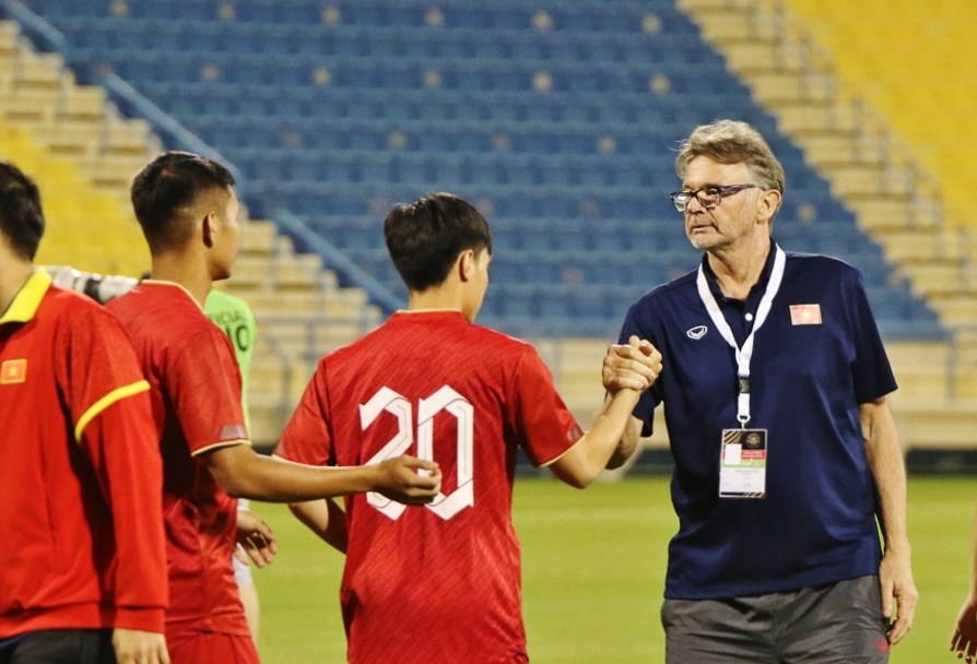 Báo Trung Quốc dự đoán về tương lai HLV Troussier sau Asian Cup 2023 - Ảnh 1