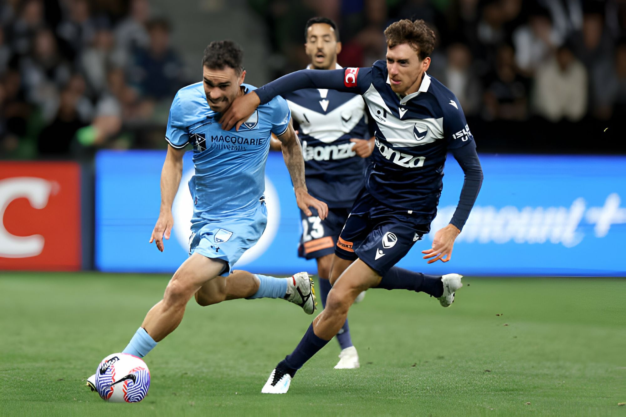 Kết quả bóng đá hôm nay tối 26/1: Melbourne Victory hòa đầy tranh cãi - Ảnh 2