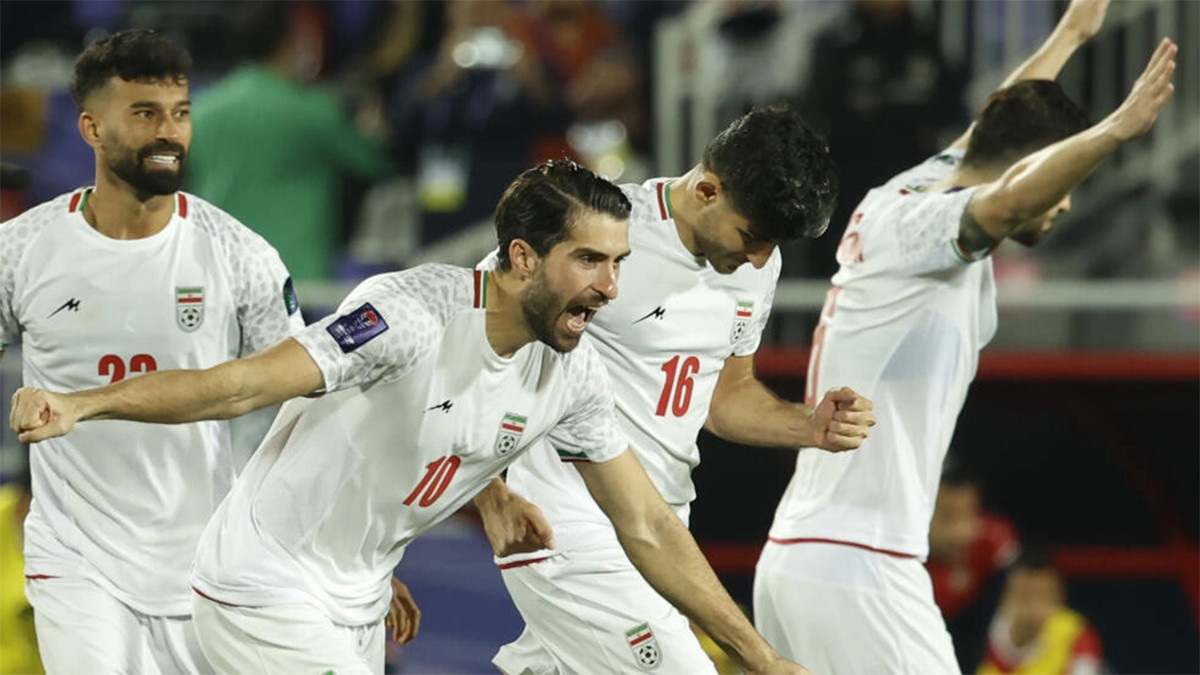 Iran thắc mắc việc bổ nhiệm trọng tài bắt trận bán kết với chủ nhà Qatar - Ảnh 1