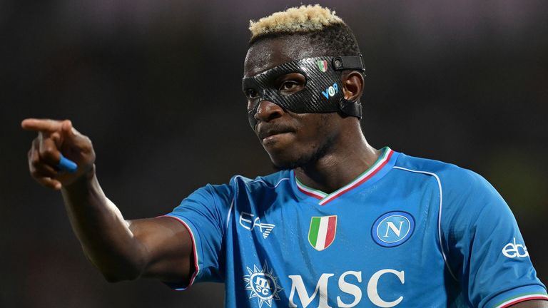 Chelsea duyệt chi 130 triệu euro cho Osimhen - Ảnh 1