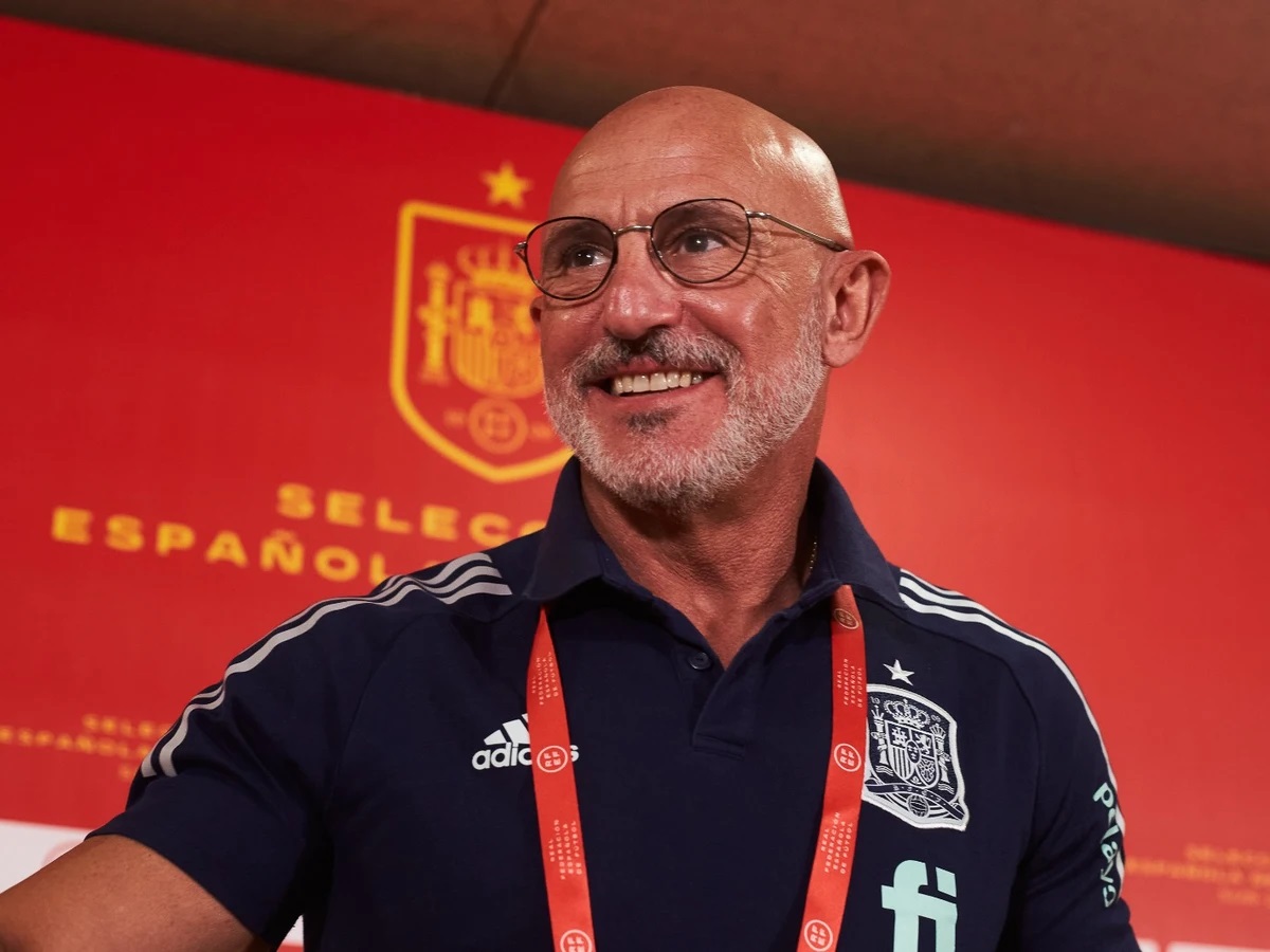 Tây Ban Nha gia hạn với HLV Luis de la Fuente  - Ảnh 1