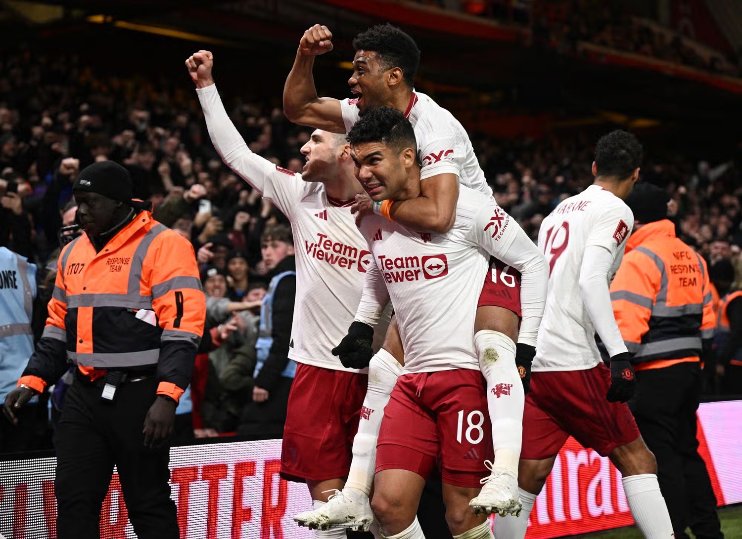 Kết quả bóng đá hôm nay 29/2: MU, Liverpool đối đầu ở tứ kết FA Cup - Ảnh 1