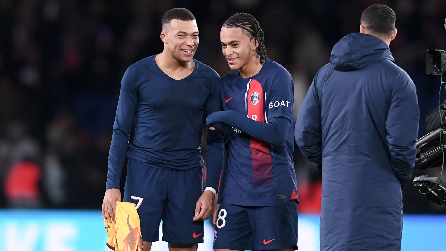 Real Madrid mua cả em trai Mbappe - Ảnh 1