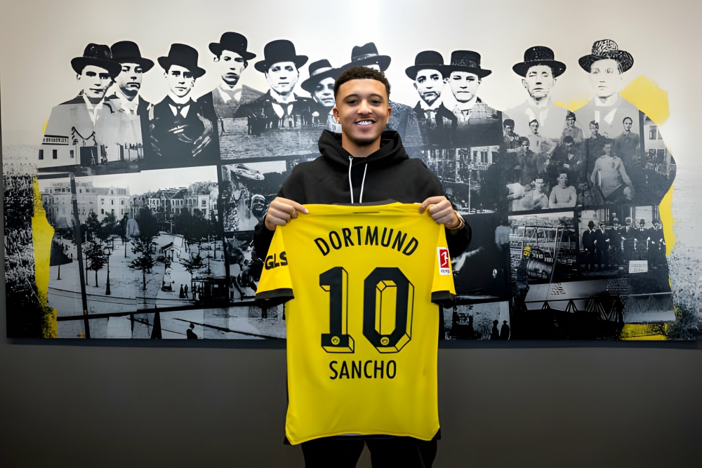 Jadon Sancho không muốn trở lại Man United - Ảnh 1