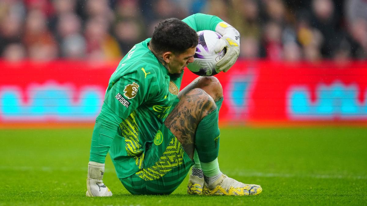 Man City vắng thủ môn số 1 ở đại chiến Arsenal - Ảnh 1