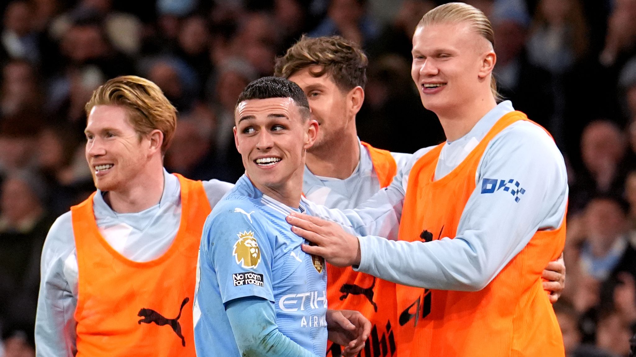 Kết quả bóng đá hôm nay 4/4: Man City nhấn chìm Aston Villa - Ảnh 1