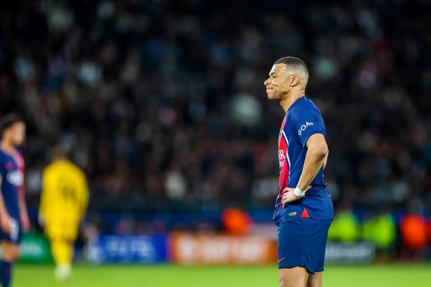 Thống kê thảm họa của Mbappe trước Barca - Ảnh 1