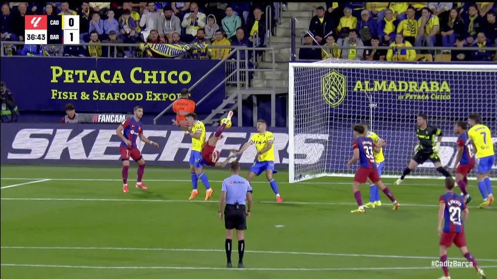 Kết quả bóng đá hôm nay 14/4: Felix ngả bàn đèn, Barca tiếp tục bám đuổi Real - Ảnh 1