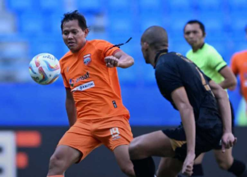 Kết quả bóng đá hôm nay tối 17/4: Madura United hủy diệt Borneo - Ảnh 1