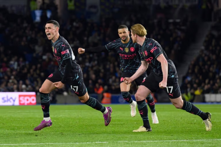 Kết quả bóng đá hôm nay 26/4: Man City hủy diệt Brighton - Ảnh 1