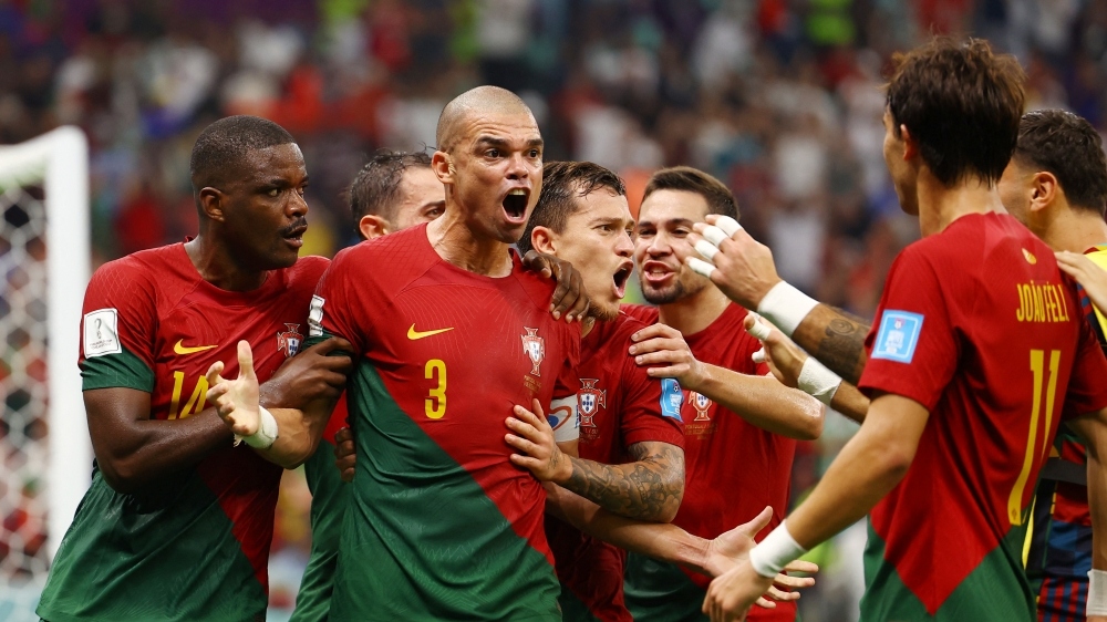 Top 10 cầu thủ ra sân nhiều nhất trong lịch sử các vòng chung kết EURO - Ảnh 2