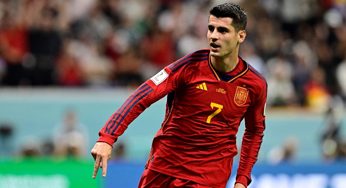 Top 10 tiền đạo xuất sắc nhất lịch sử EURO: Ronaldo và phần còn lại - Ảnh 5