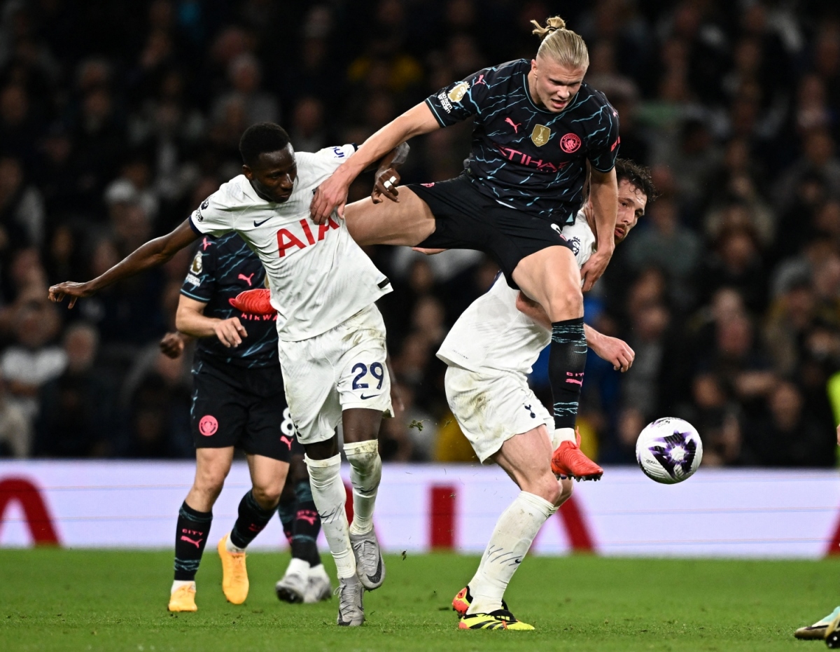Kết quả bóng đá hôm nay 14/5: Thắng Tottenham, Man City sáng cửa vô địch - Ảnh 1