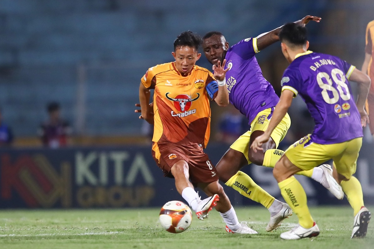Kết quả bóng đá hôm nay tối 17/5: Hà Nội FC đè bẹp HAGL - Ảnh 1