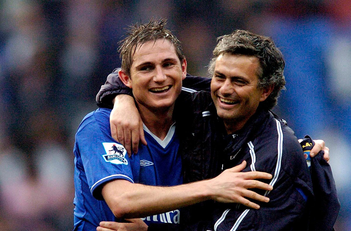 Đội hình xuất sắc nhất của Jose Mourinho: Ronaldo đá cặp Drogba - Ảnh 3