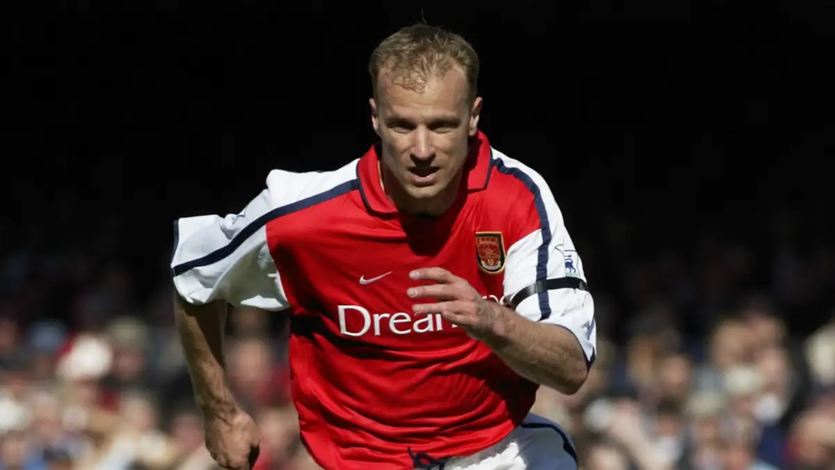 Đội hình xuất sắc nhất của Arsene Wenger: Siêu sao mùa bất bại lên ngôi - Ảnh 1