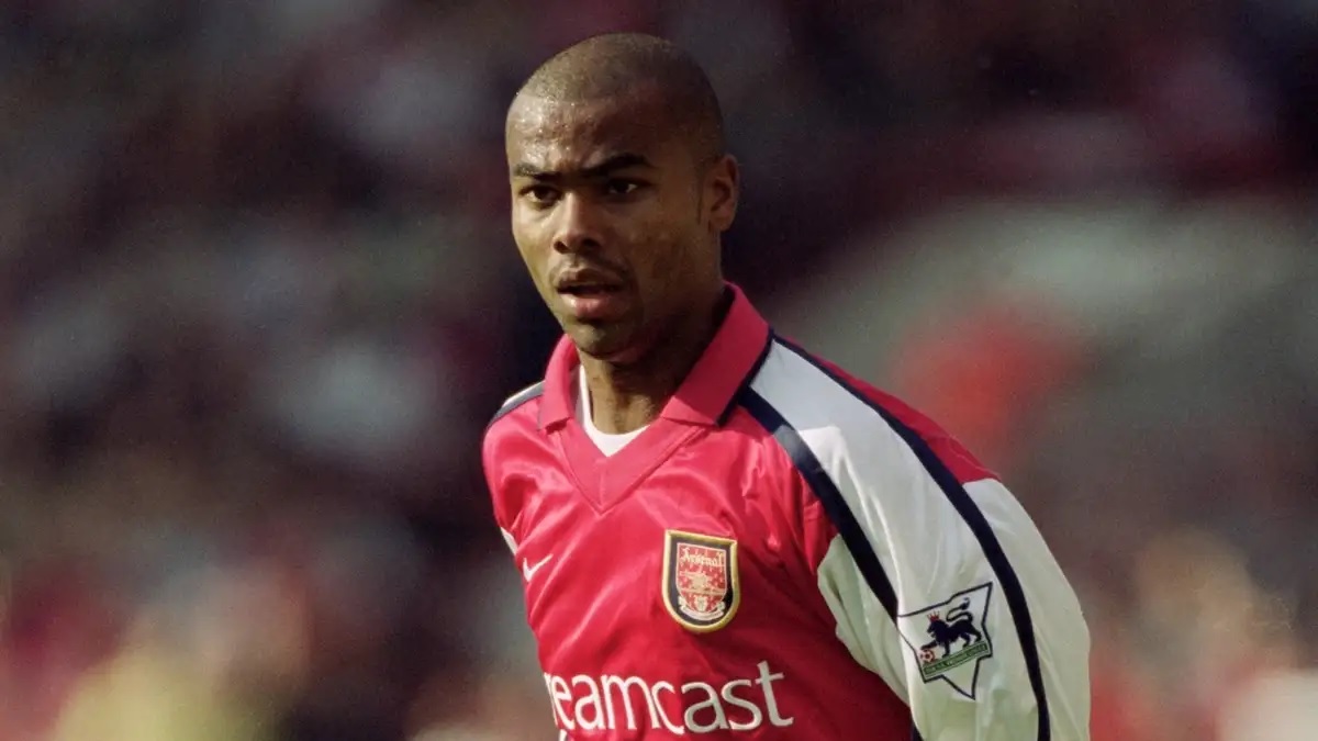 Đội hình xuất sắc nhất của Arsene Wenger: Siêu sao mùa bất bại lên ngôi - Ảnh 7