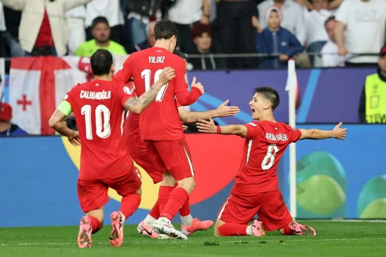 Kèo thẻ phạt ngon ăn Thổ Nhĩ Kỳ vs Bồ Đào Nha, 23h00 ngày 22/6 - Ảnh 1