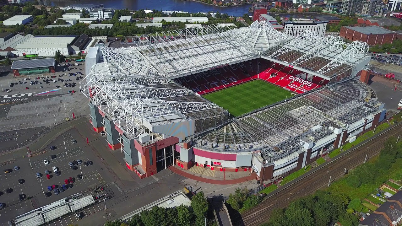 MU cân nhắc đổi tên sân vận động Old Trafford - Ảnh 1