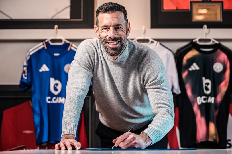 Khi nào Van Nistelrooy sẽ cùng Leicester City đối đầu MU? - Ảnh 1