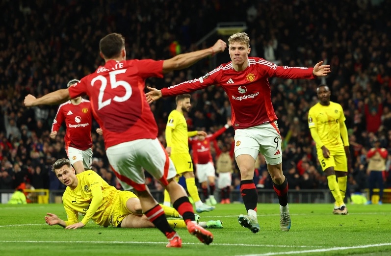 HLV Amorim sẽ xếp đội hình MU thế nào để đấu Steaua Bucuresti? - Ảnh 1
