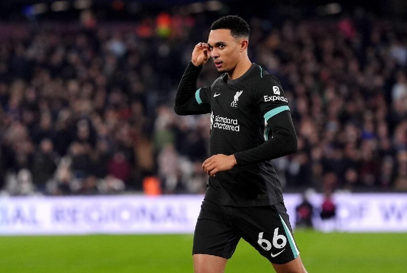 CĐV Liverpool tẩy chay Alexander-Arnold - Ảnh 1