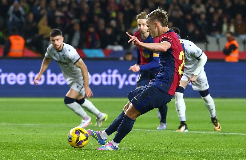 Barcelona thắng tưng bừng Osasuna, vững vàng trên đỉnh La Liga - Ảnh 1