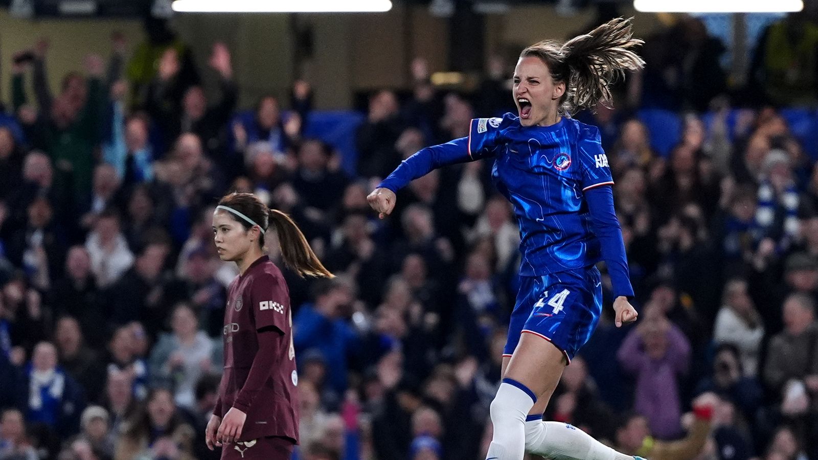 Kết quả bóng đá hôm nay 28/3: Nữ Chelsea hủy diệt Man City - Ảnh 1