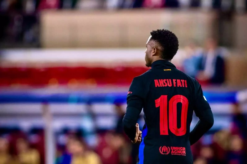 Lộ diện 2 ngôi sao chắc chắn bị Barcelona thanh lý trong hè 2025 - Ảnh 1