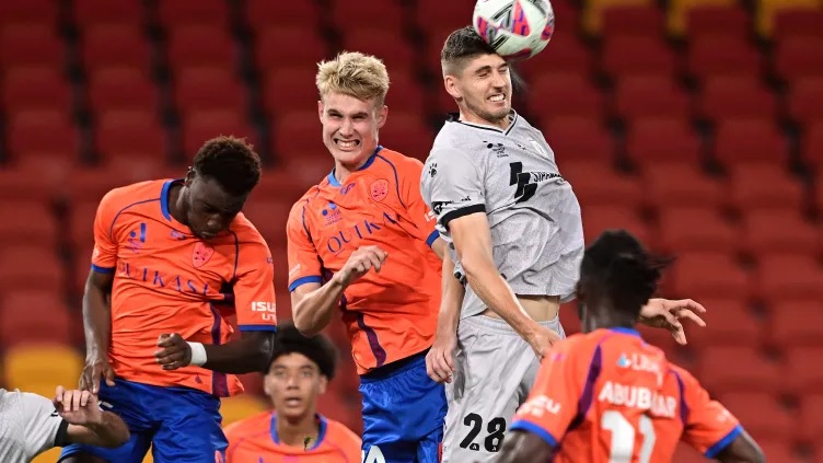 Kết quả bóng đá hôm nay tối 4/4: Brisbane Roar thua thảm FC Macarthur - Ảnh 1