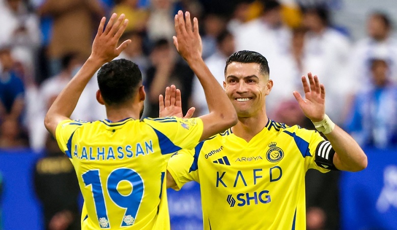 Ronaldo tái lập cột mốc 20 bàn/mùa giải - Ảnh 1