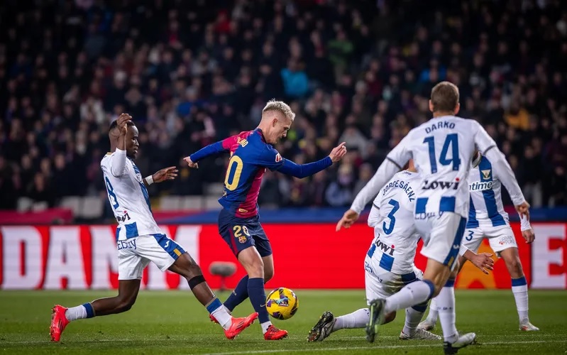 Barcelona bỏ xa Real Madrid trong cuộc đua vô địch La Liga - Ảnh 1