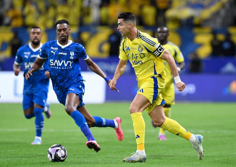 Ronaldo sắp gia hạn, sẽ gắn bó với Al Nassr đến năm 42 tuổi - Ảnh 1