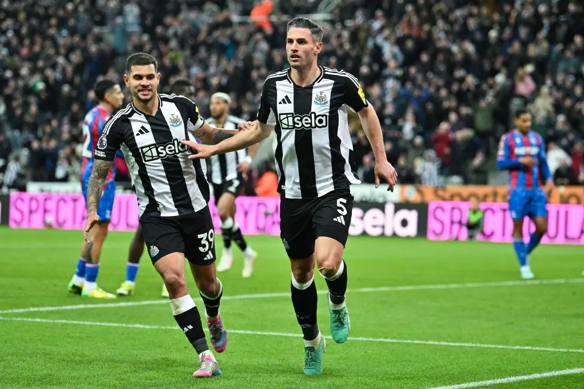 Kết quả bóng đá hôm nay 17/4: Newcastle United hủy diệt Crystal Palace - Ảnh 1