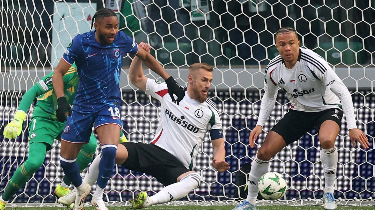 Kết quả bóng đá hôm nay 18/4: Chelsea thua sốc Legia Warszawa - Ảnh 1