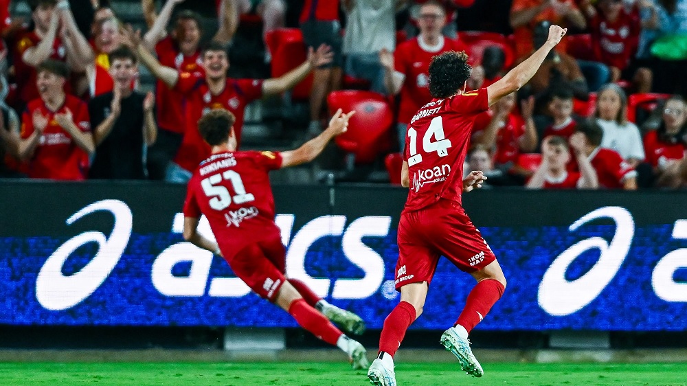 Kết quả bóng đá hôm nay tối 18/4: Adelaide United thắng nghẹt thở Wellington Phoenix - Ảnh 1