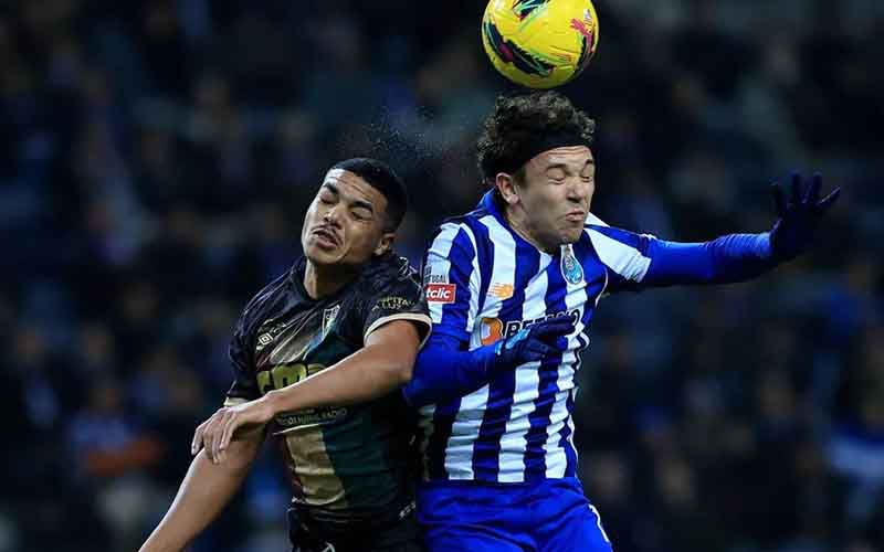 Nhận định, Soi kèo Estrela Amadora vs FC Porto 2h30 ngày 27/4: Chen chân vào top 3 - Ảnh 1