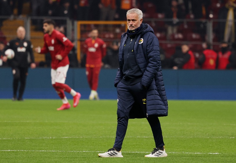 Mourinho đối diện nguy cơ bị phạt vì ‘vạ miệng’ - Ảnh 1