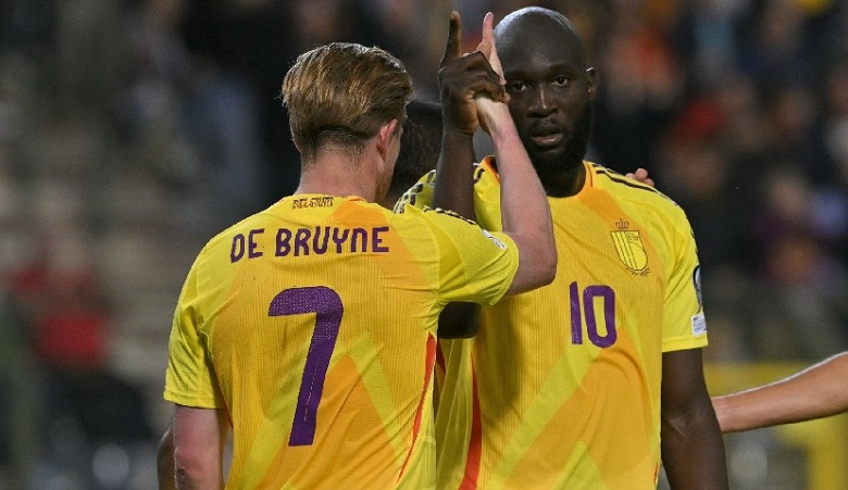 De Bruyne ký hợp đồng 2 năm với Napoli - Ảnh 1