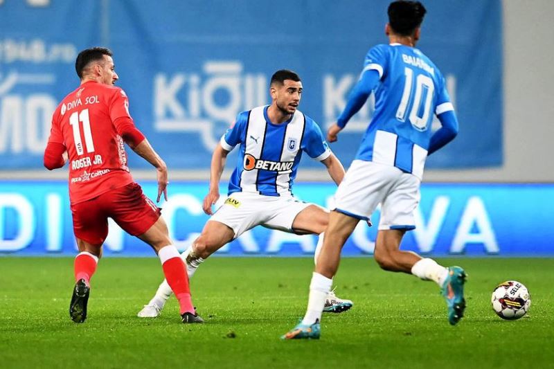 Nhận định, Soi kèo UTA Arad vs Universitatea Craiova 22h30 ngày 12/07: Khách lấn chủ - Ảnh 1