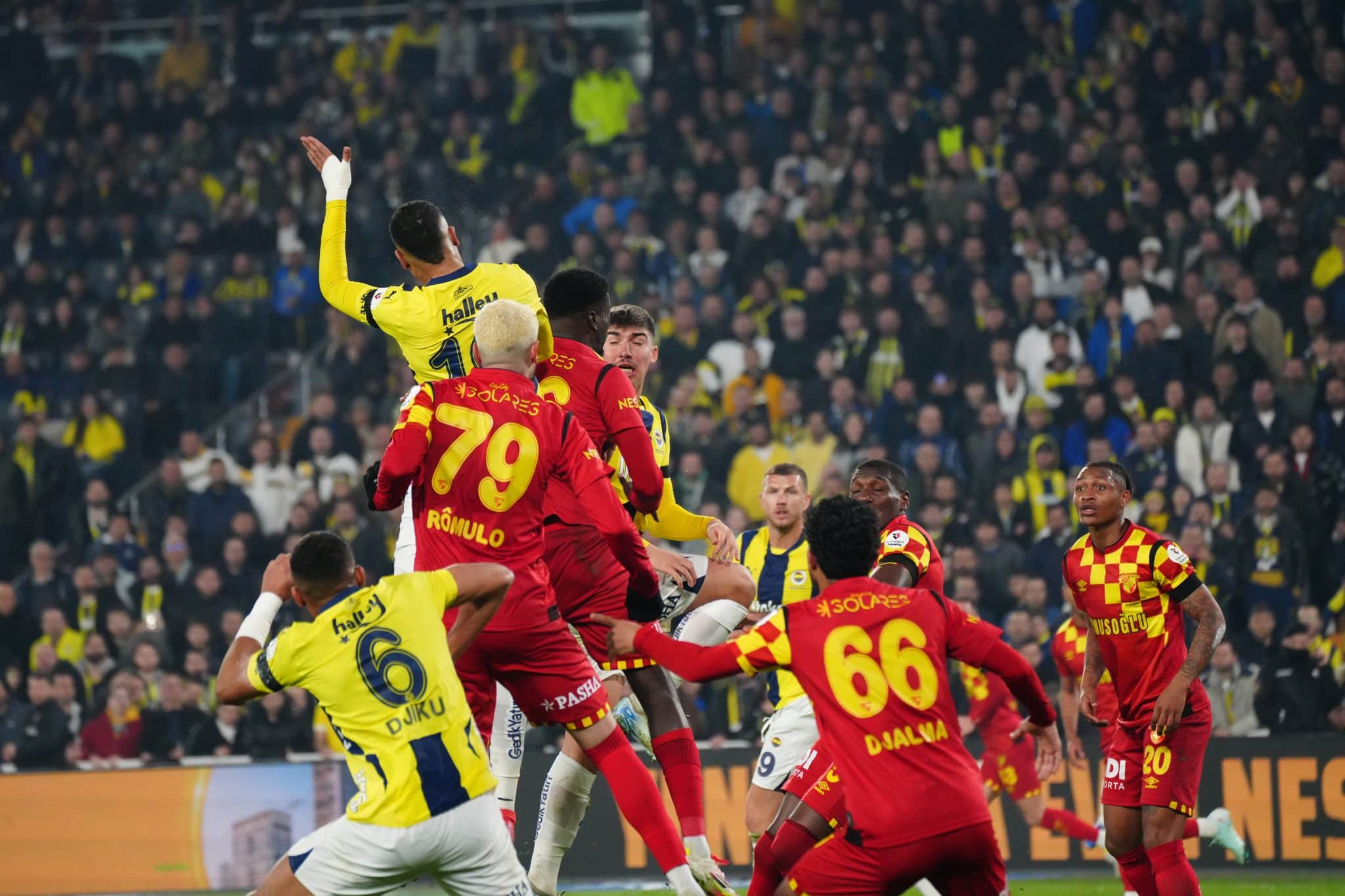 Nhận định, Soi kèo Goztepe vs Fenerbahce, 1h30 ngày 17/08: Chủ nhà thất thủ - Ảnh 1