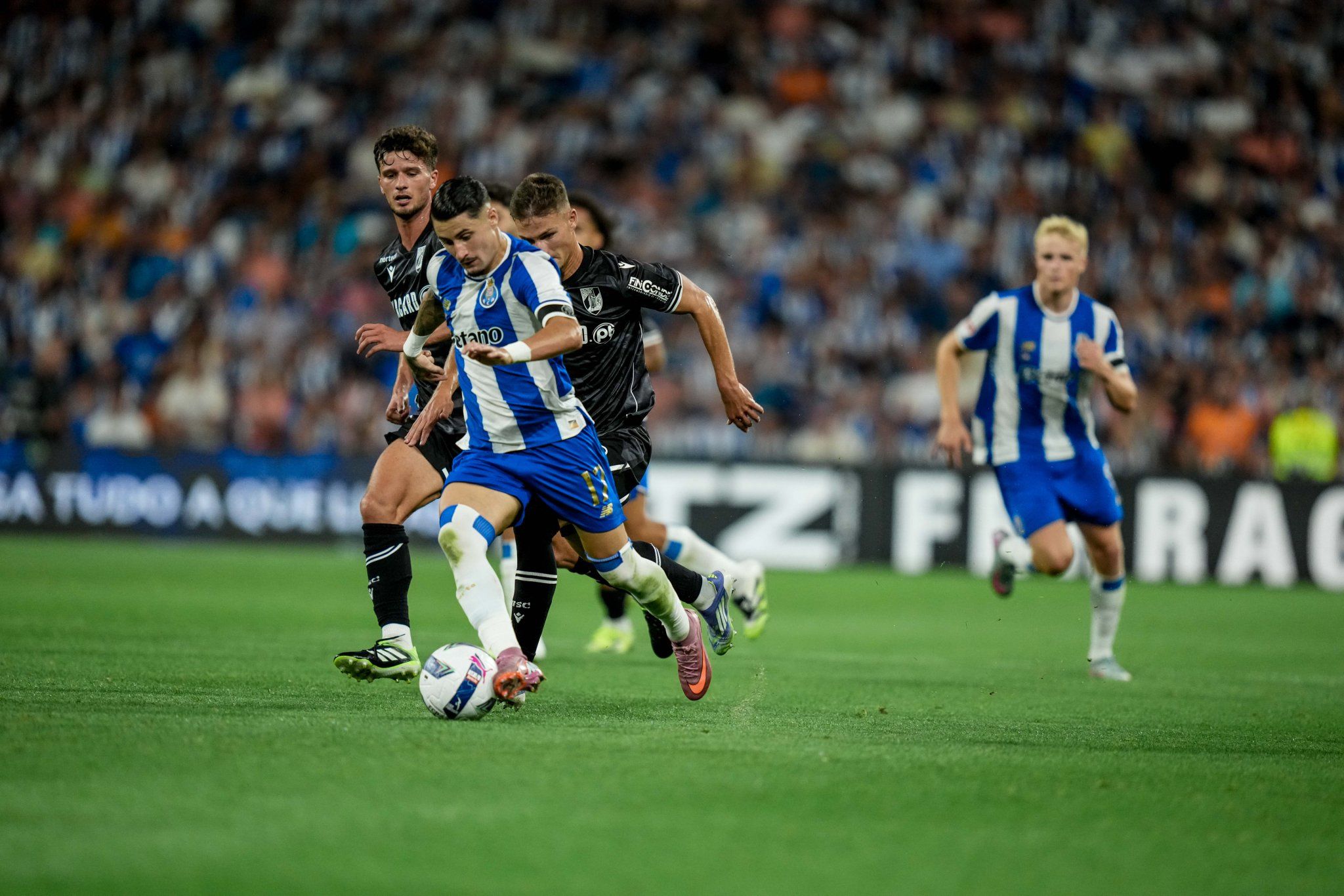 Soi kèo phạt góc Gil Vicente vs Porto, 2h15 ngày 19/08 - Ảnh 2