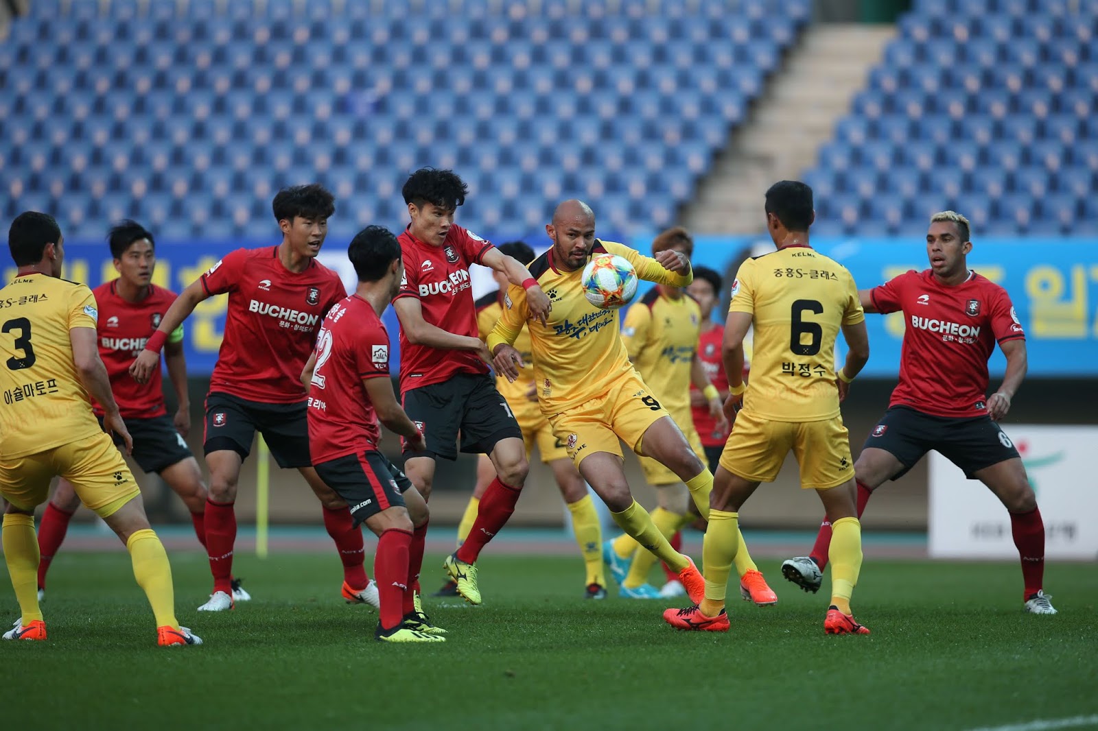 Nhận định, Soi kèo Gwangju vs Bucheon 1995 17h30 ngày 20/8: Lợi thế cho chủ nhà - Ảnh 4